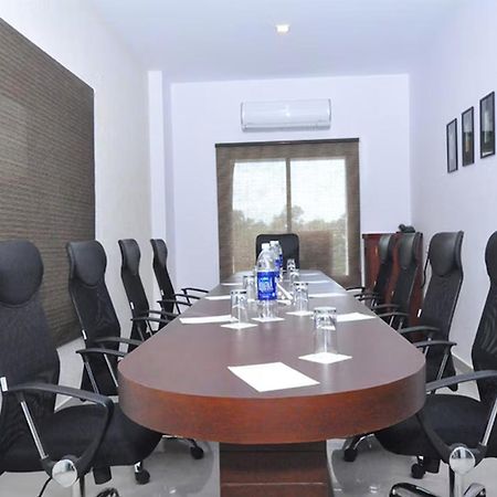 Hotel Hills Park Pathanamthitta Ngoại thất bức ảnh