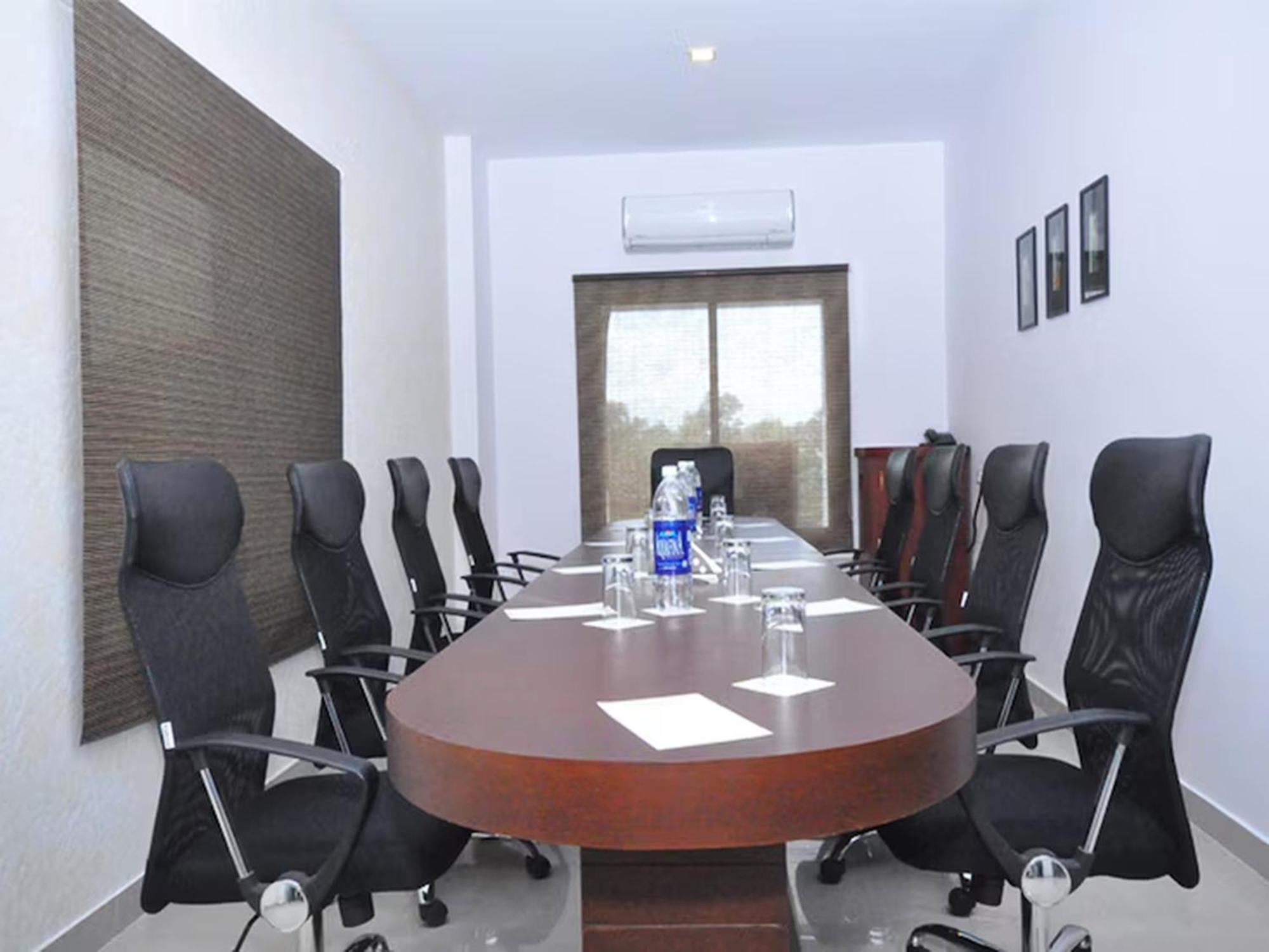 Hotel Hills Park Pathanamthitta Ngoại thất bức ảnh