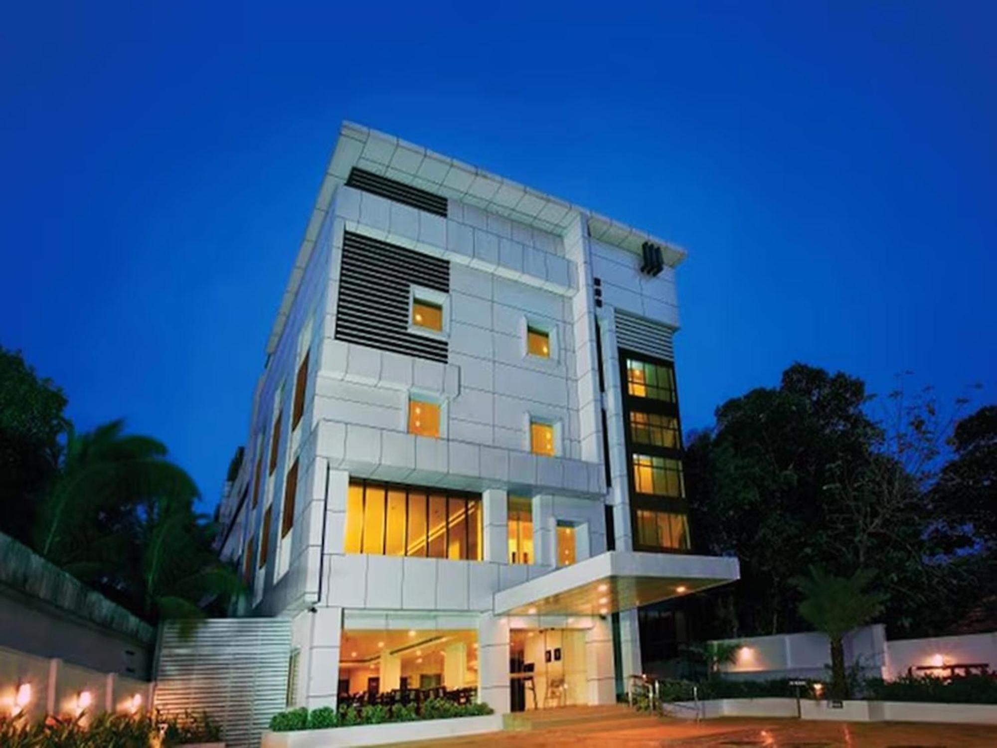 Hotel Hills Park Pathanamthitta Ngoại thất bức ảnh