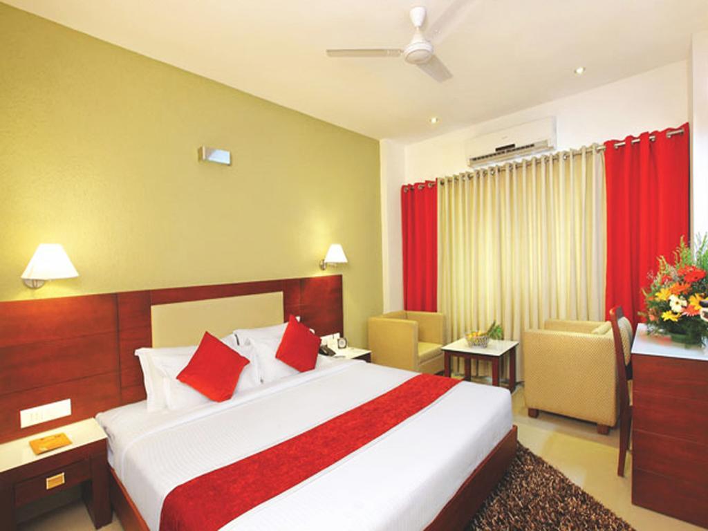 Hotel Hills Park Pathanamthitta Phòng bức ảnh